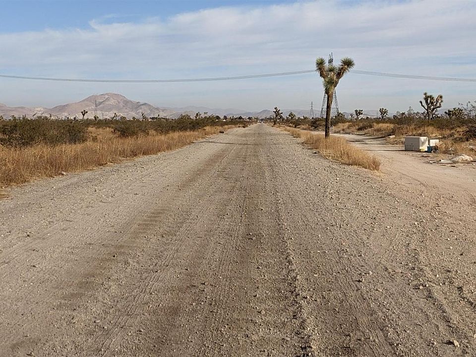 2nd image of Chamberlaine Ave