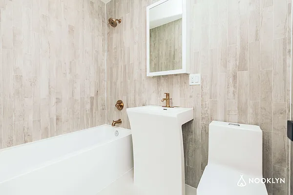 Rented by Nooklyn NYC LLC | media 27