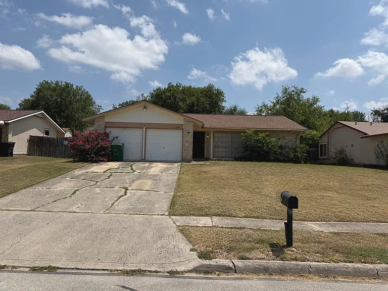 5263 Charolais Dr — Photo 16