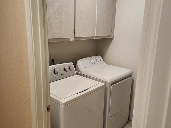 3rd image of 15836 W Crocus Dr