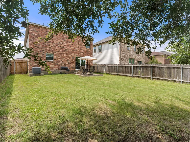 6708 Glebe Path — Photo 33