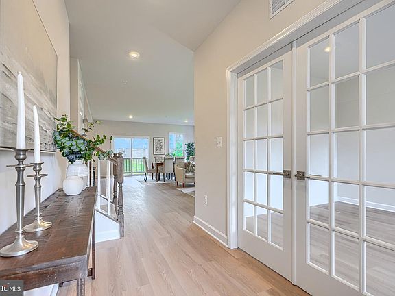 4th image of 6060 Florey Rd