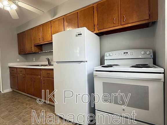 5th image of 1322 1st Ave NW Unit 2
