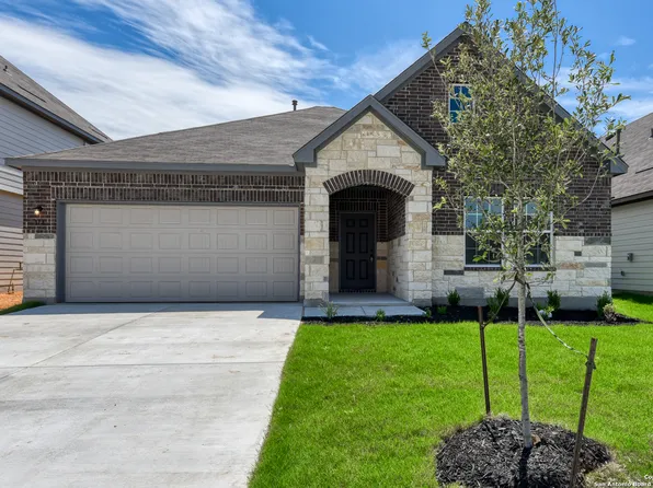 114 Beveridge, Seguin, TX 78155