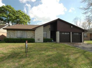 11202 Caribbean Ln, Houston, TX 77089