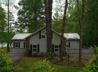 390 Edgewater Dr, Middleton, TN 38052