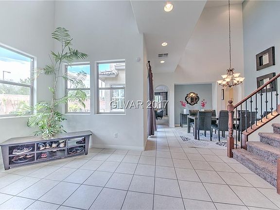 3rd image of 1049 Baronet Dr
