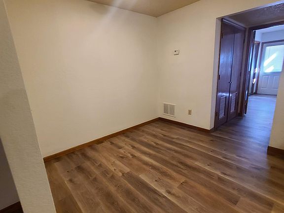 3rd image of 130 NW Vesper St APT E