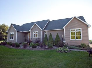 3207 Coulter Rd, Cazenovia, NY 13035