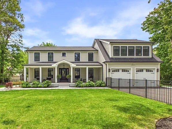 11 Vinal Ave, Plymouth, MA 02360