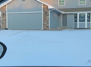 2818 SW Romar Rd, Topeka, KS 66614