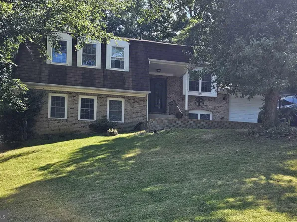 1053 Portugal Dr, Stafford, VA 22554