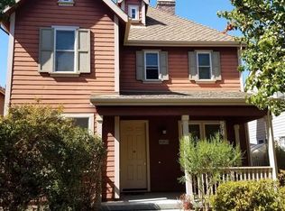 2039 Cabrillo Ln, Hercules, CA 94547