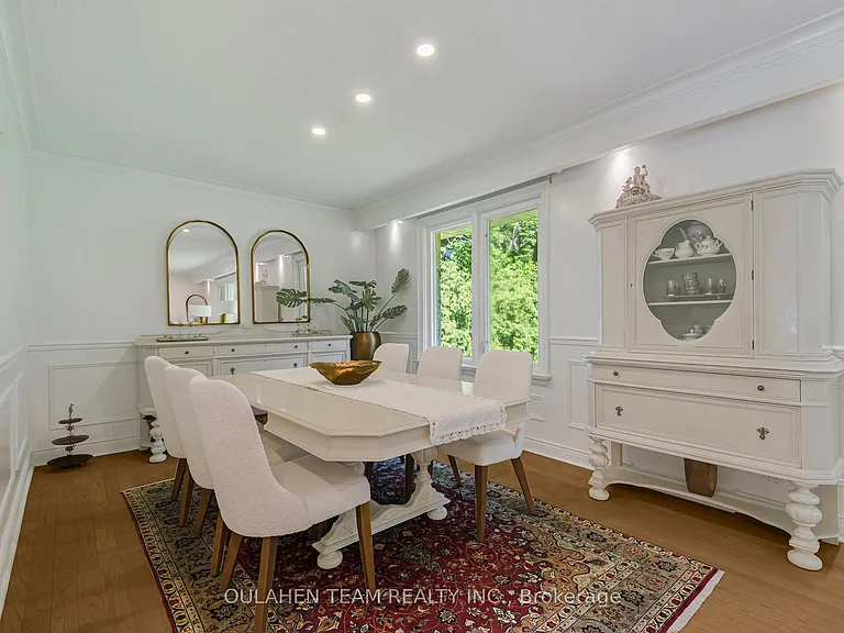 28 Uplands Ave — Photo 8