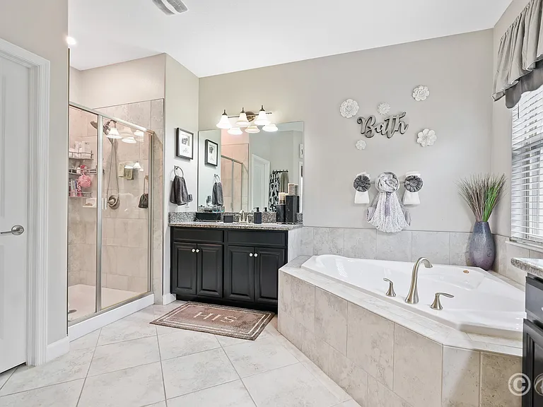 9650 Ivory Dr — Photo 11