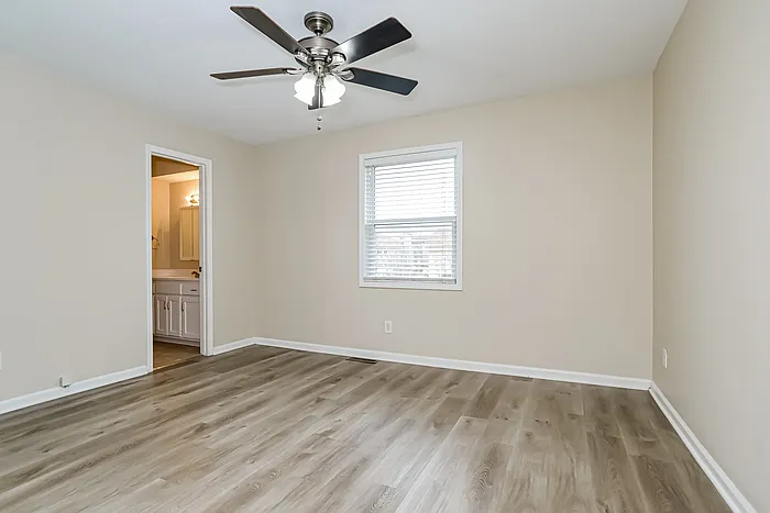 706 Autumn Dr — Photo 10