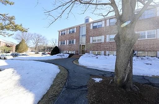1st image of 25 Edgelawn Ave APT 8