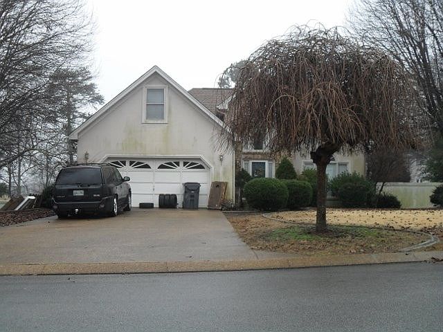 1st image of 2302 Chimney Hills Dr