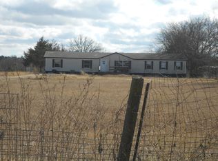 610 Hebron Rd, Savoy, TX 75479