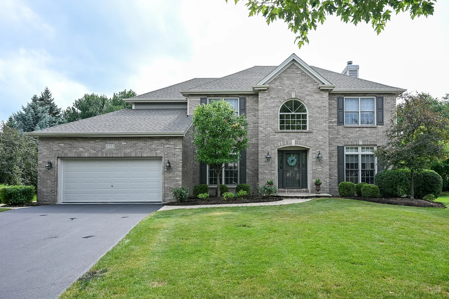 3753 Queen Anne Ct photo 1