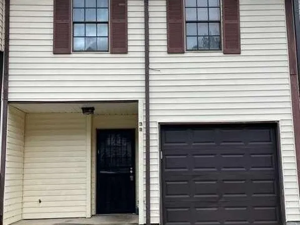 1111 Pine Tree Trl, College Park, GA 30349
