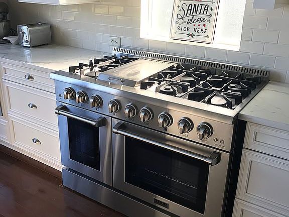 3rd image of 824 Baytree Ln