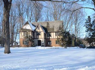 614 Farwell Dr, Madison, WI 53704