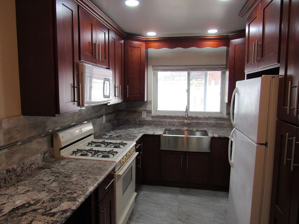 1st image of 9413 Seaview Ave #1