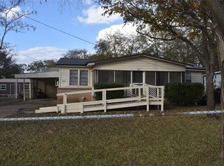 612 Edgar St, Chandler, TX 75758