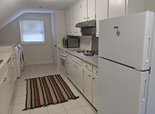 1935 Grove Ave FLOOR 2, North Chicago, IL