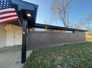 602 E Garland St, West Frankfort, IL 62896