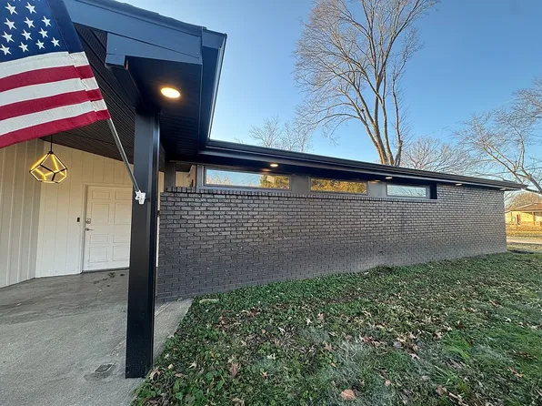 602 E Garland St, West Frankfort, IL 62896