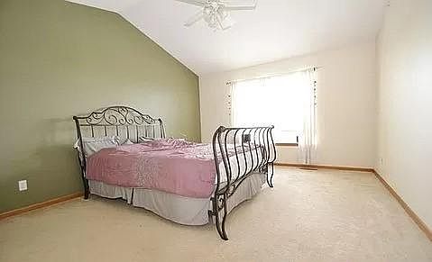 5th image of 5215 Holly Ln