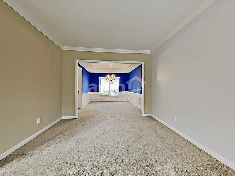 3374 Hunters Point Rd — Photo 7