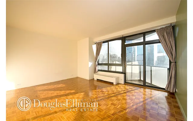 Sold by Douglas Elliman | media 14