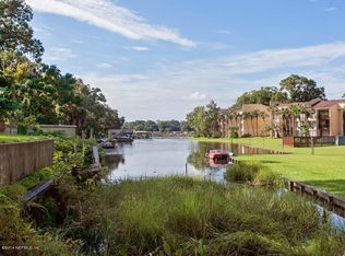 732 Seabrook Cove Rd, Jacksonville, FL 32211
