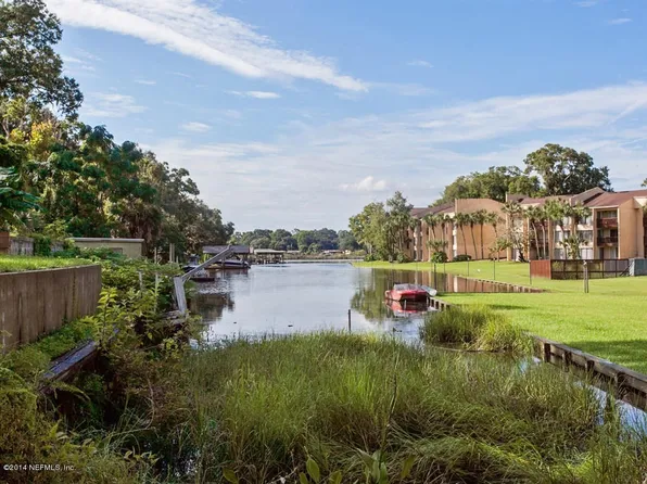 732 Seabrook Cove Rd, Jacksonville, FL 32211