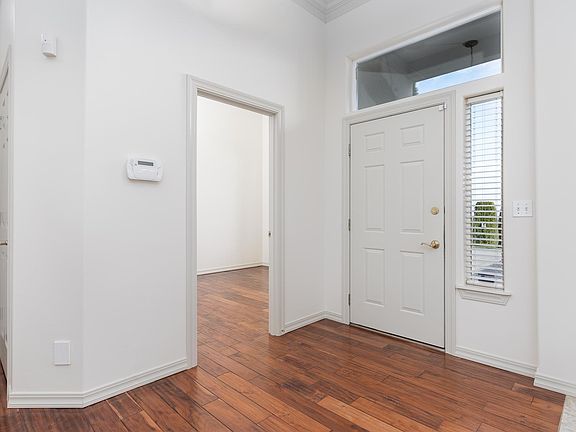 4th image of 2177 Anna Ave