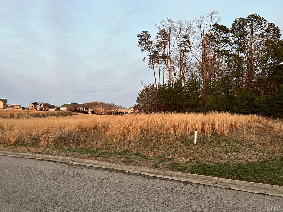 1st image of 77 Castle Lot Ct