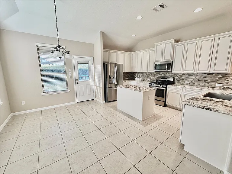 3877 Enchanted Timbers Ln — Photo 6