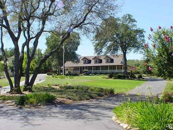 3802 Mineshaft Ln photo 1