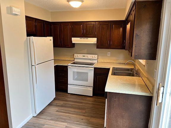 4th image of 257 Crocker Blvd #A