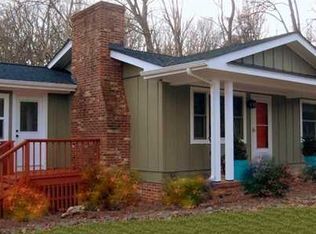 2410 Kimbrough Cir, Charlottesville, VA 22901