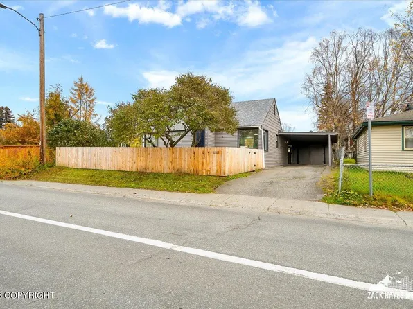 1513 Medfra St, Anchorage, AK 99501