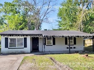 5158 Woodcrest Rd, Jacksonville, FL 32205