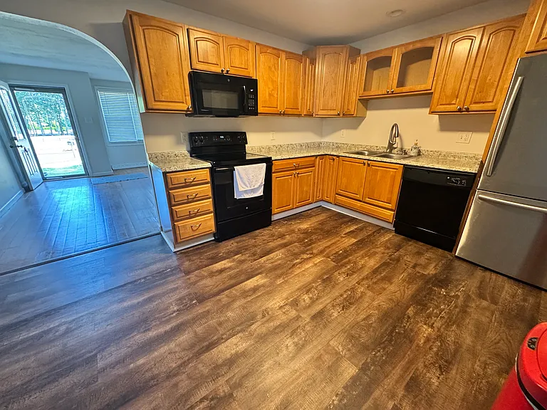 201 Ridgewood Dr — Photo 9