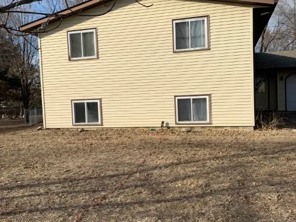 1708 Mission Ln #A, Saint Peter, MN 56082