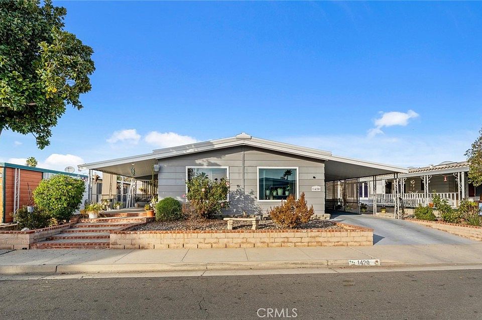 1st image of 1420 Cabrillo Dr