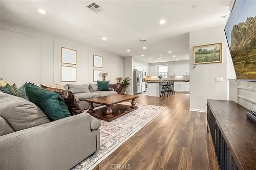 6998 Crimson Dr Photo 1