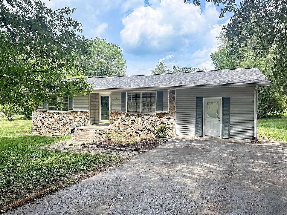 1st image of 3363 Dietz Dr